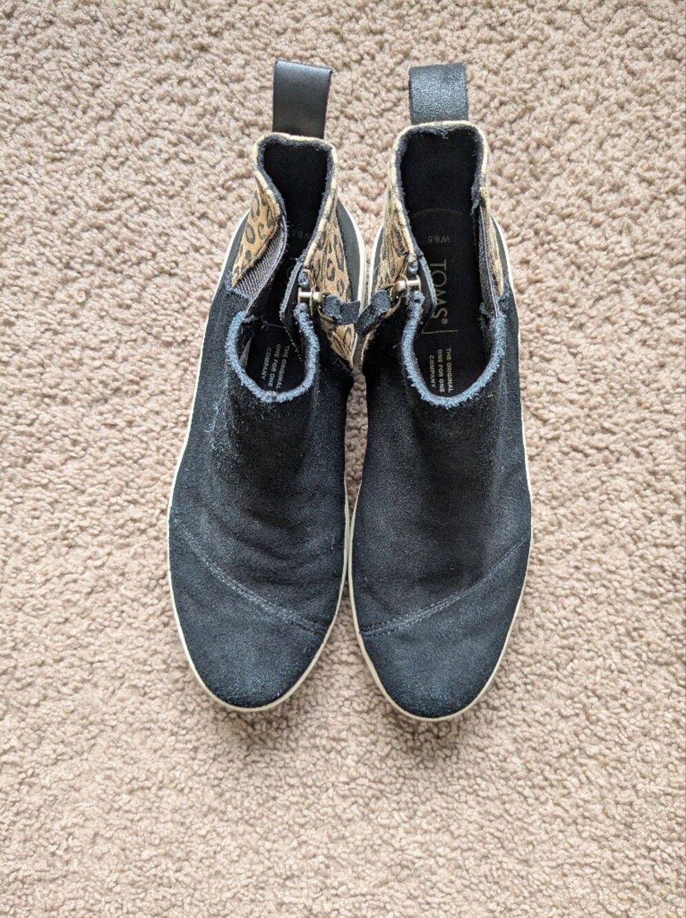 🖤 Toms Suede Booties - Picture 3 of 9